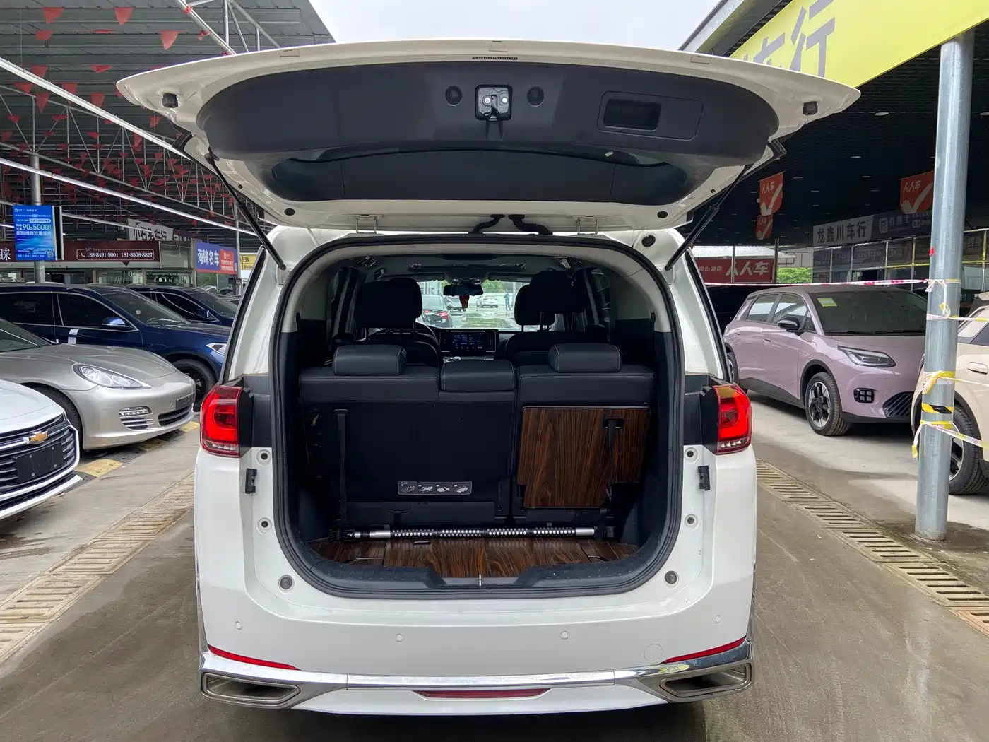 GAC Trumpchi Trumpchi M8 2021 Leading Show Series 390T Ultimate Edition фото 15