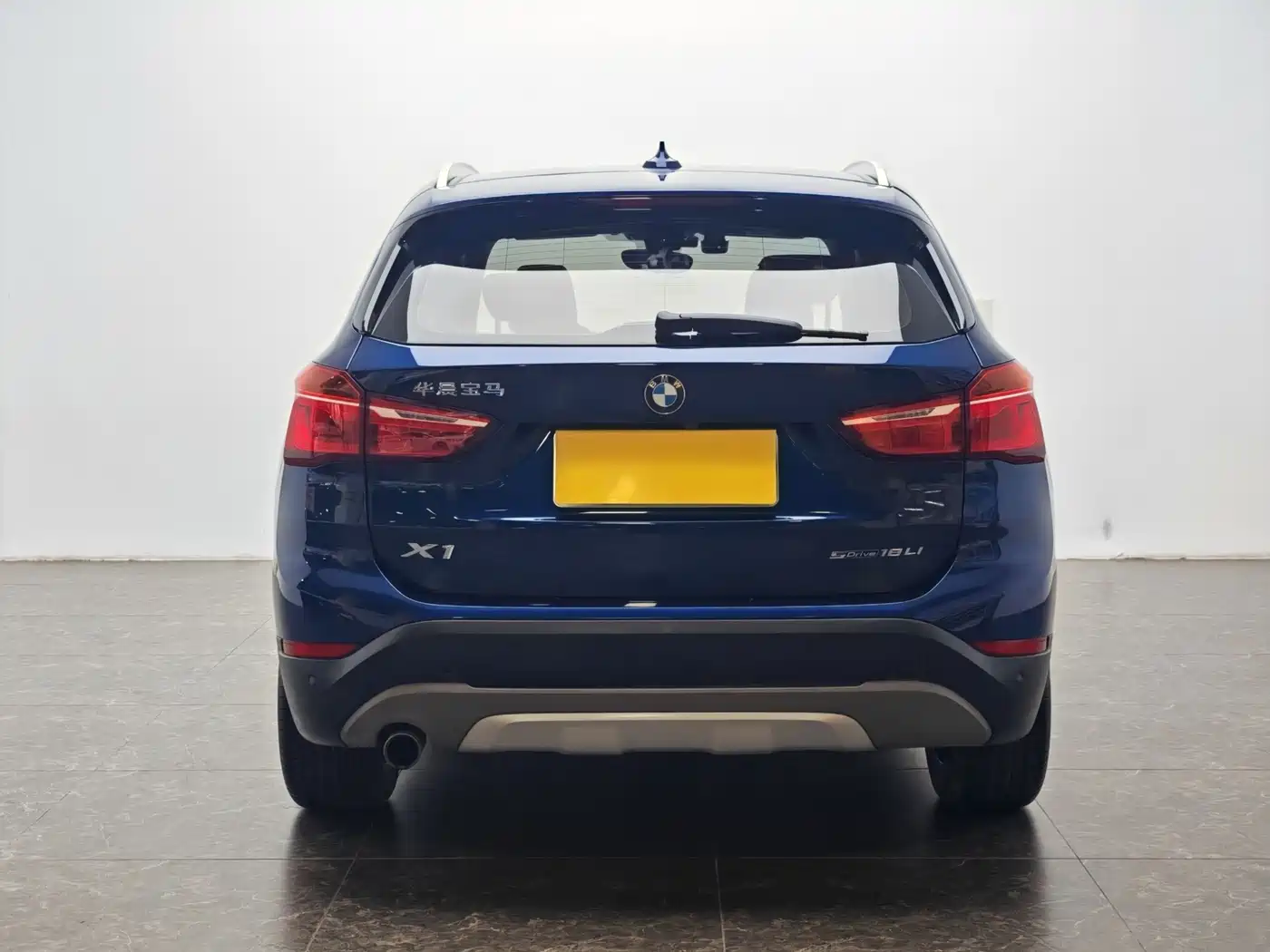BMW X1 2019 sDrive18Li Premium Model фото 6
