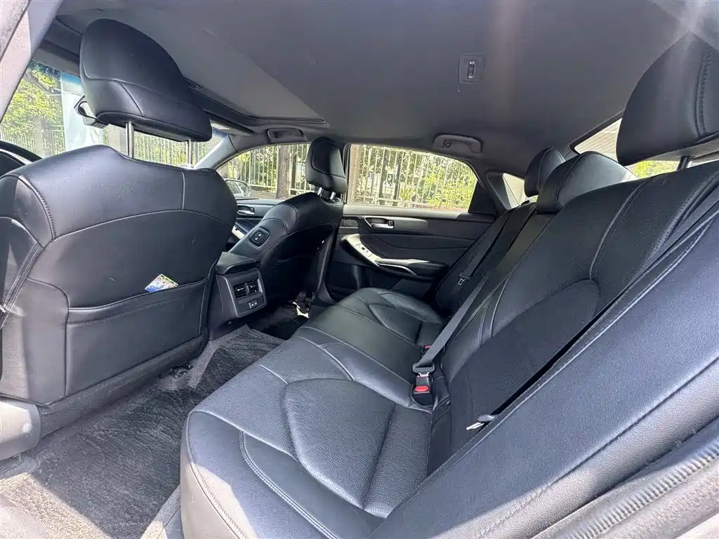 Toyota Avalon 2022 2.5L Luxury Edition фото 7