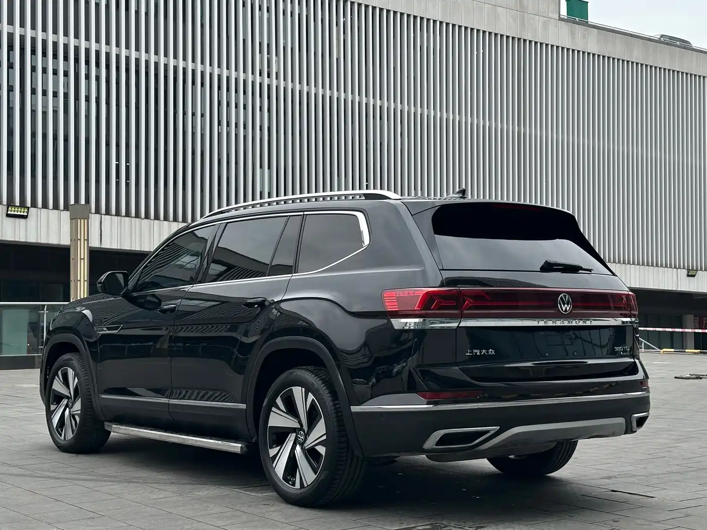 Volkswagen Teramont 2023 380TSI AWD Premium Luxury Edition фото 5
