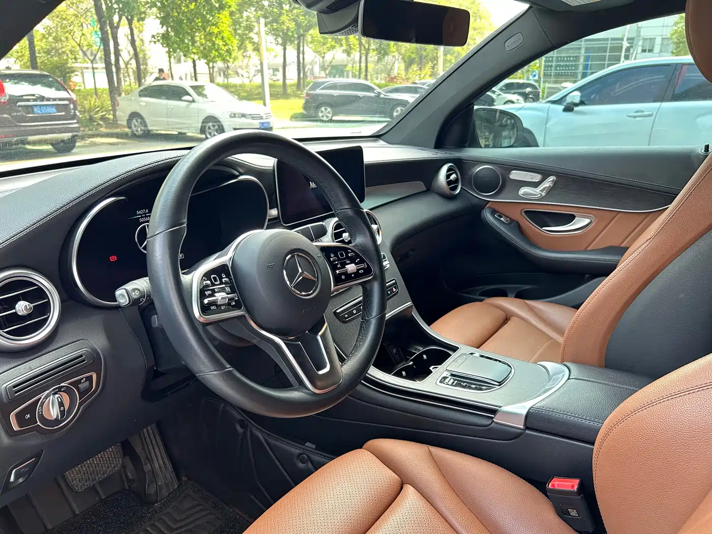 Mercedes-Benz GLC Coupe 2022 Facelift GLC 300 4MATIC Coupe SUV фото 6