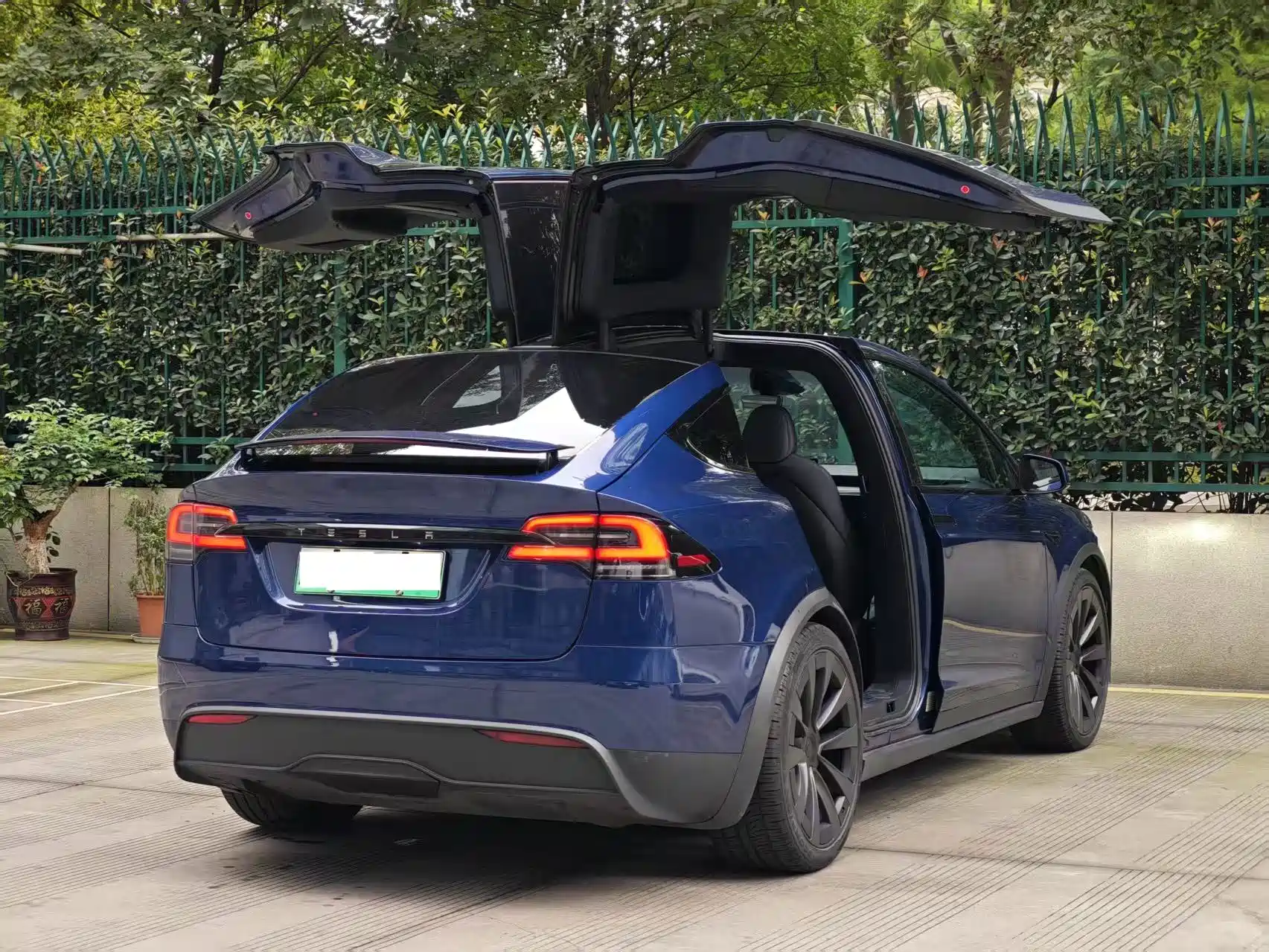 Фото 15 - Tesla Model X