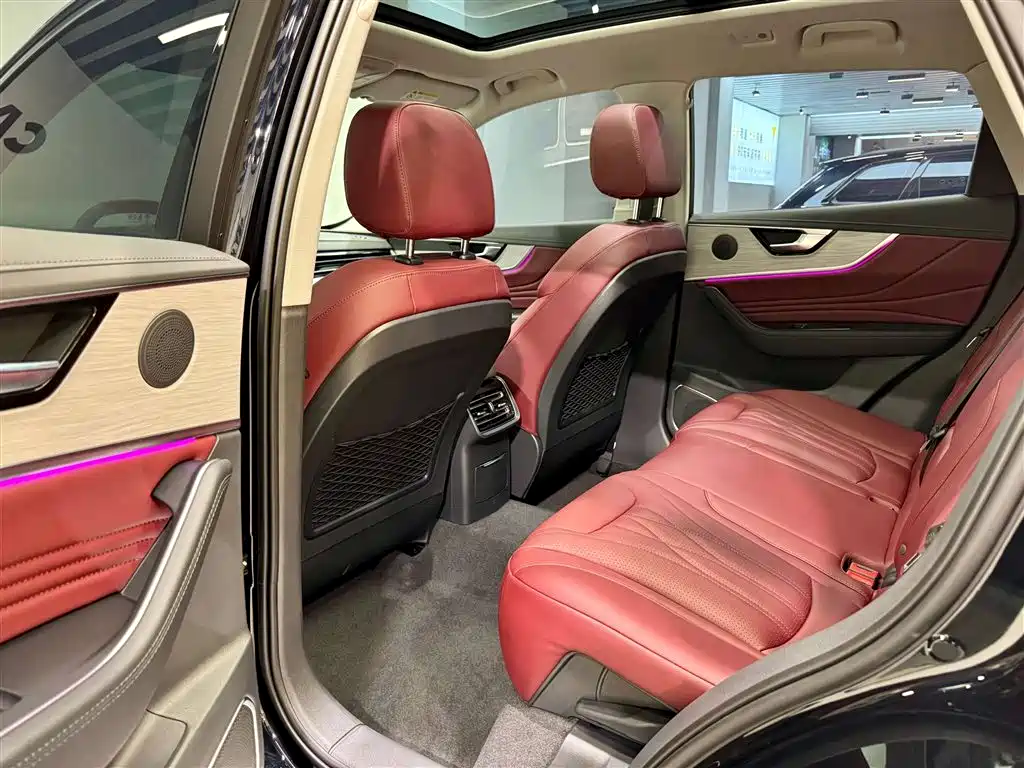 Hongqi HS5 2025 2.0T 2WD Mystic Shadow Edition фото 28