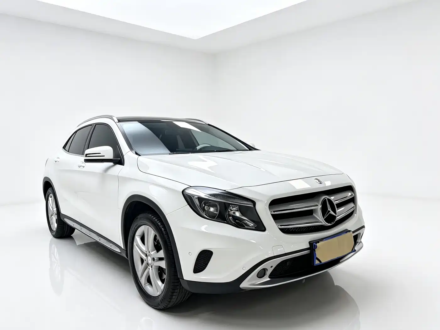 Mercedes-Benz GLA 2015 GLA 200 Dynamic фото 7