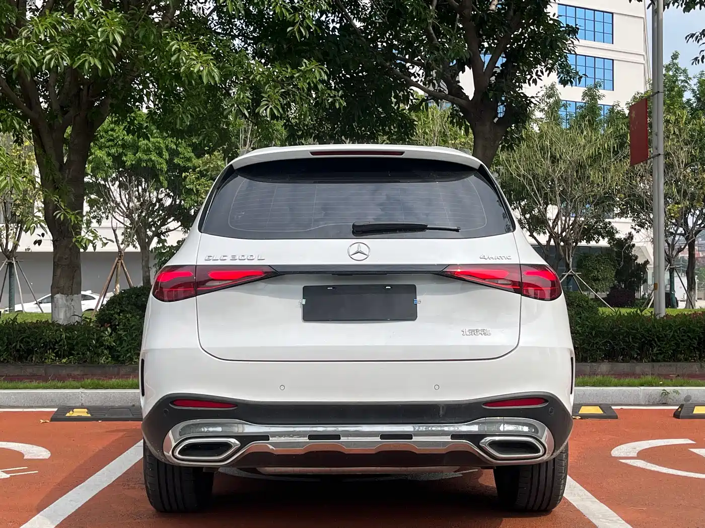 Mercedes-Benz GLC 2023 GLC 300 L 4MATIC Dynamic 7-Seater фото 8