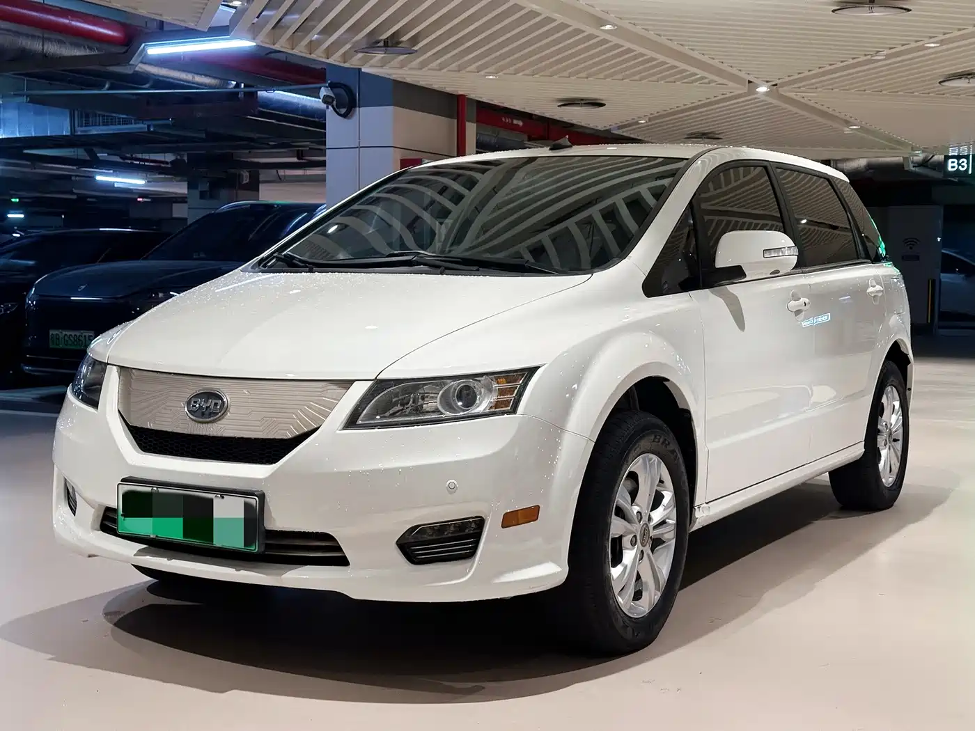 BYD e6 2016 2016 400 Luxury Edition