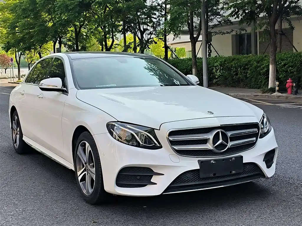 Mercedes-Benz E-Class 2016 E 200 L Sport Type фото 5
