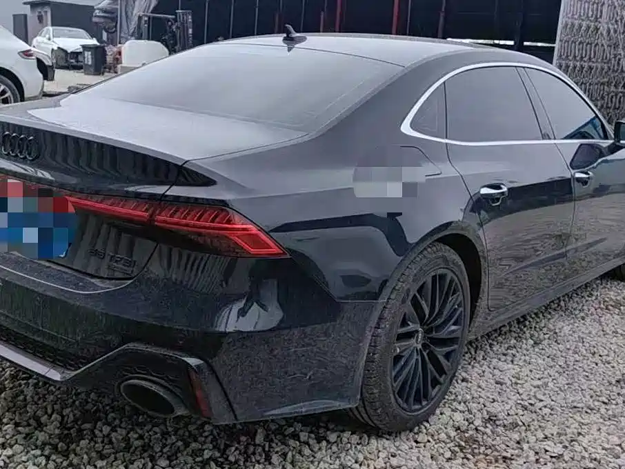 AUDI A7L