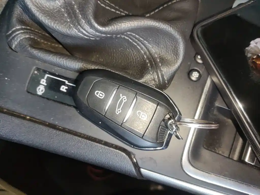 Фото 9 - Citroën C4L