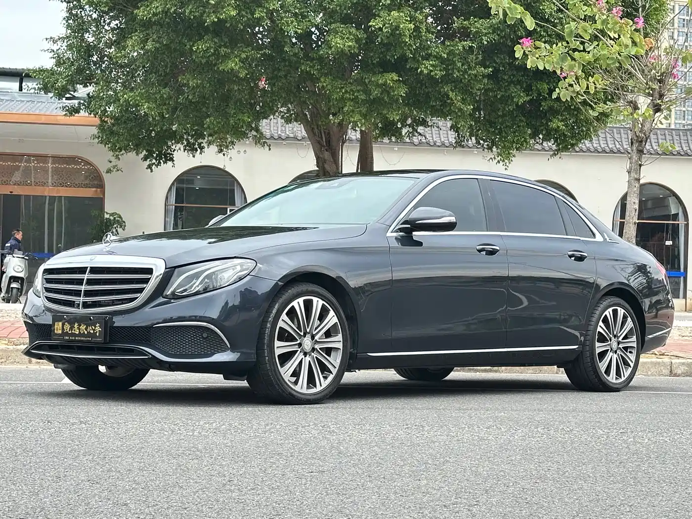 Mercedes-Benz E-Class 2016 E 300 L Luxury