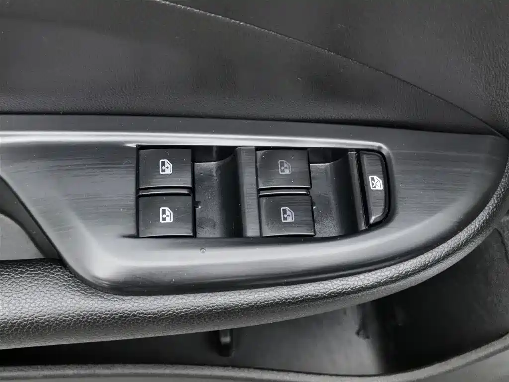Buick Excelle 2019 18T Auto Connected Elite China VI фото 9