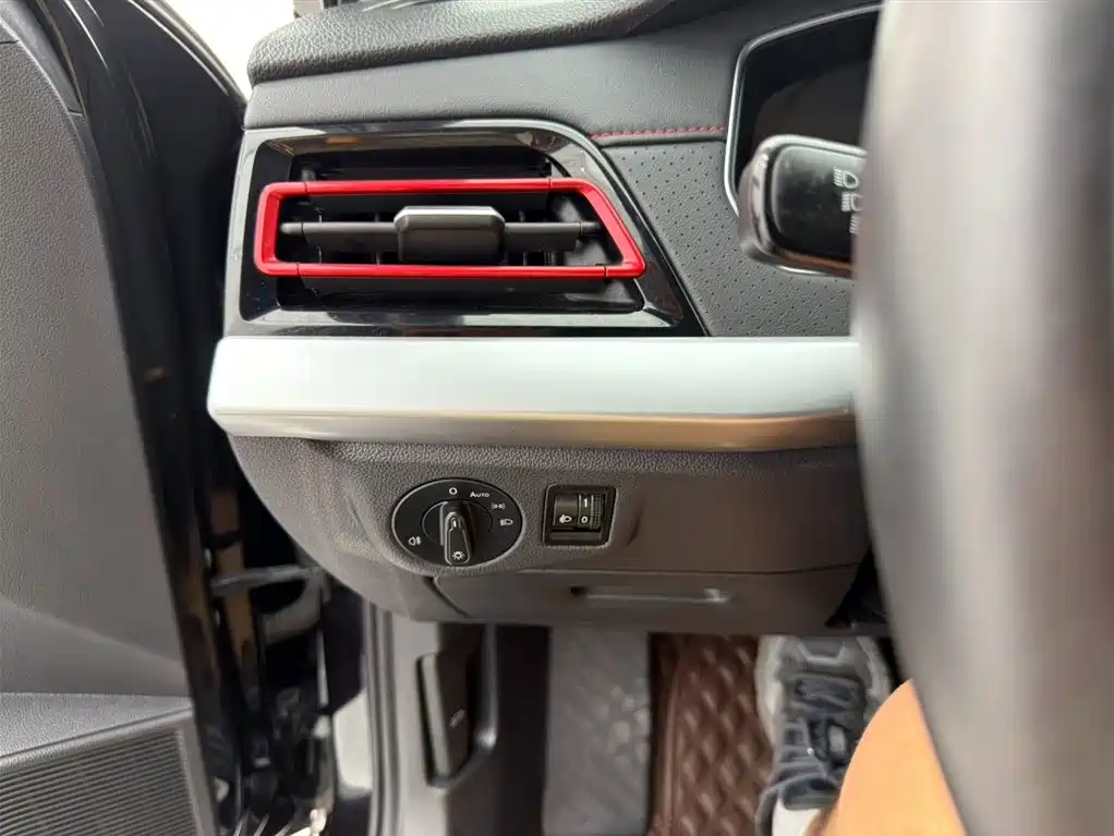 Volkswagen Lavida 2023 280TSI DSG Starlight Comfort Edition фото 9