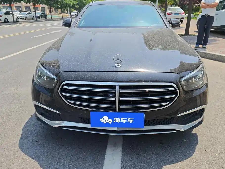 Mercedes-Benz E-Class 2022 E 260 L Sport фото 2