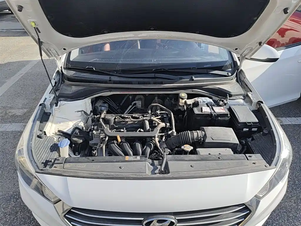 Hyundai Verna 2016 1.4L Manual Cool Edition GLS фото 20