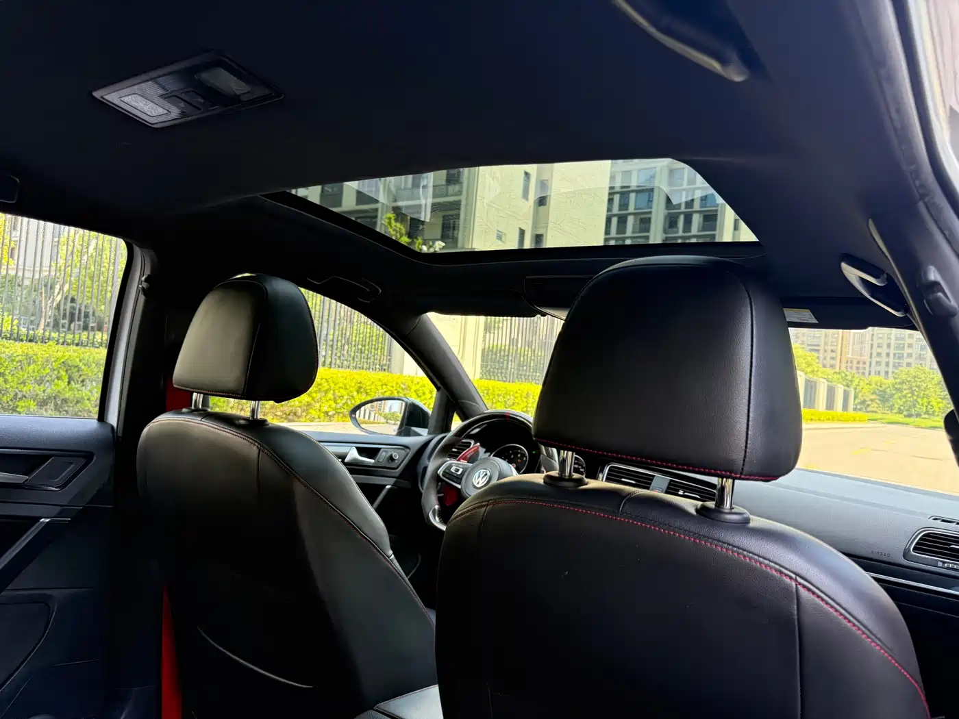 Volkswagen Golf GTI 2016 2.0TSI GTI фото 15
