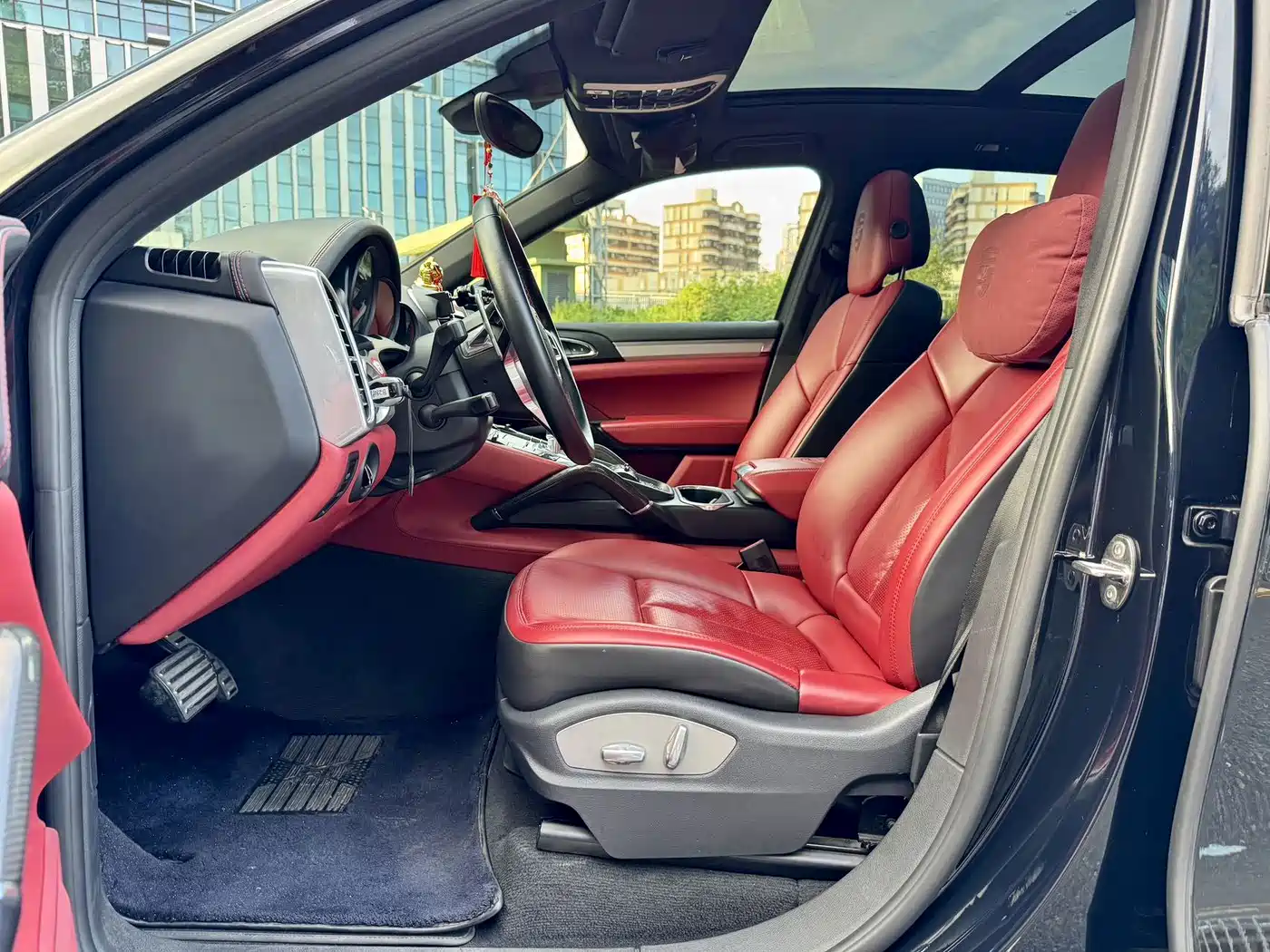 Фото 4 - Porsche Cayenne