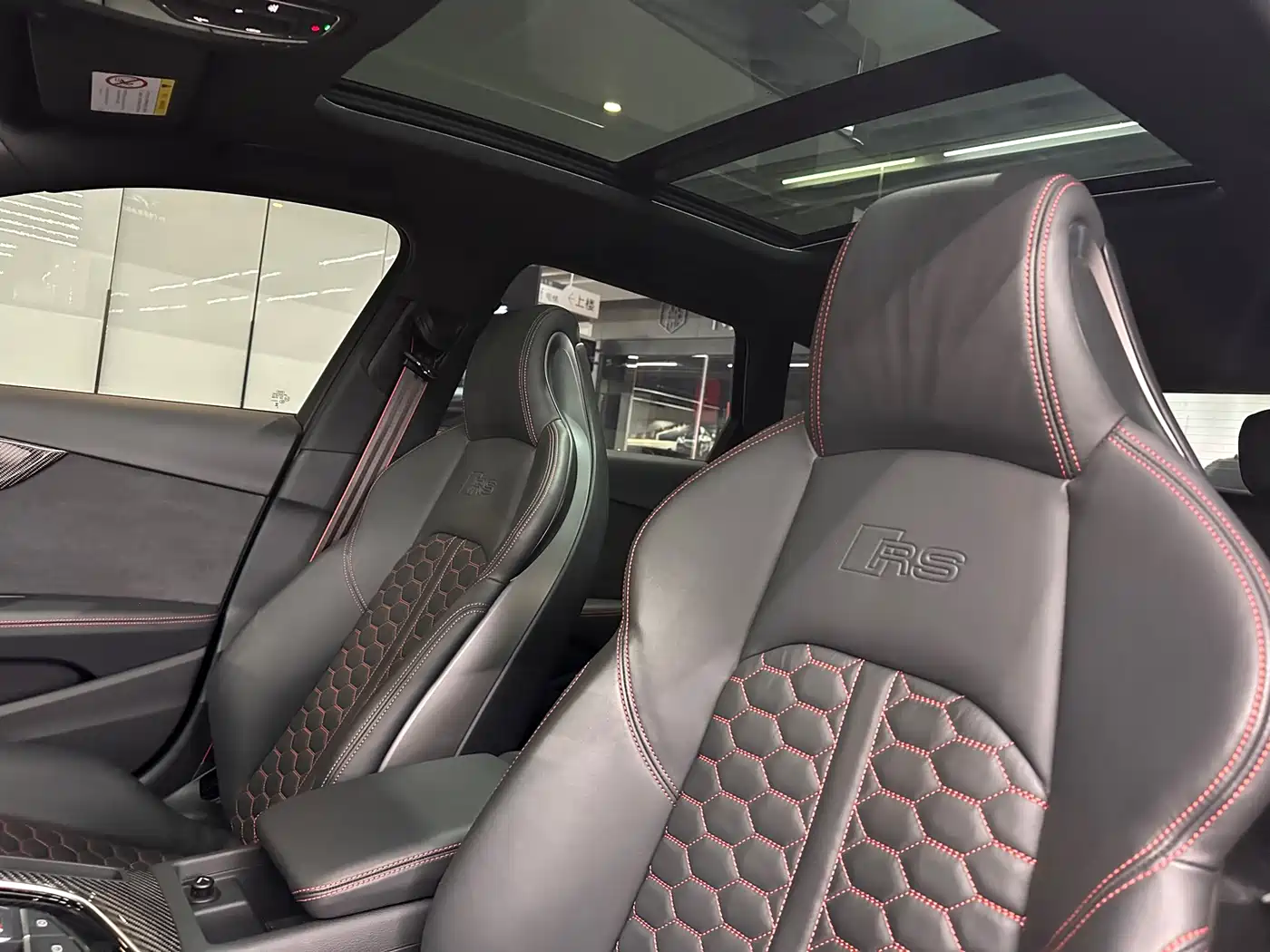 Audi RS 4 2023 Model RS4 Avant Obsidian Edition фото 7
