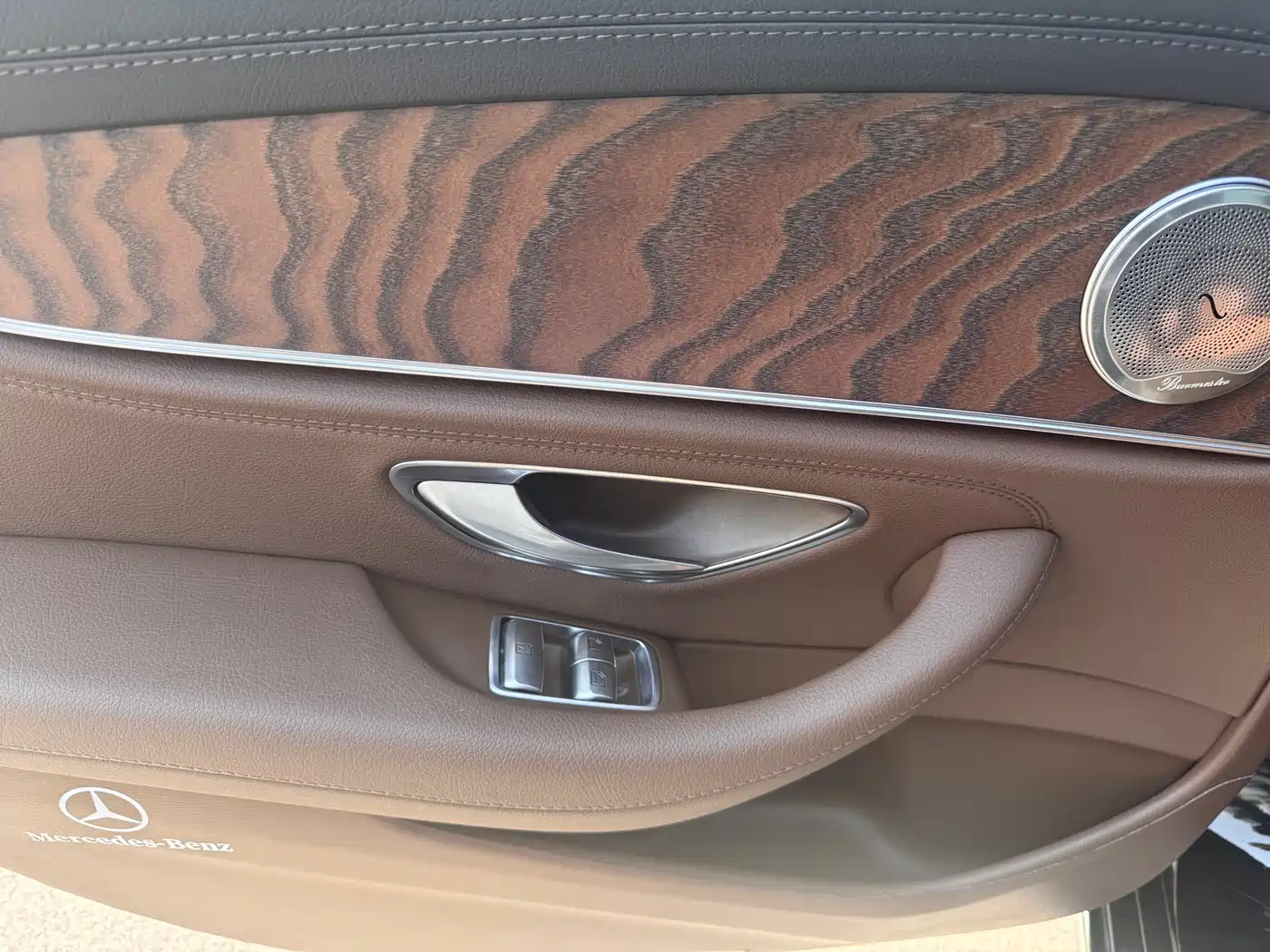 Mercedes-Benz E-Class 2021 E 300 L Fashion фото 20