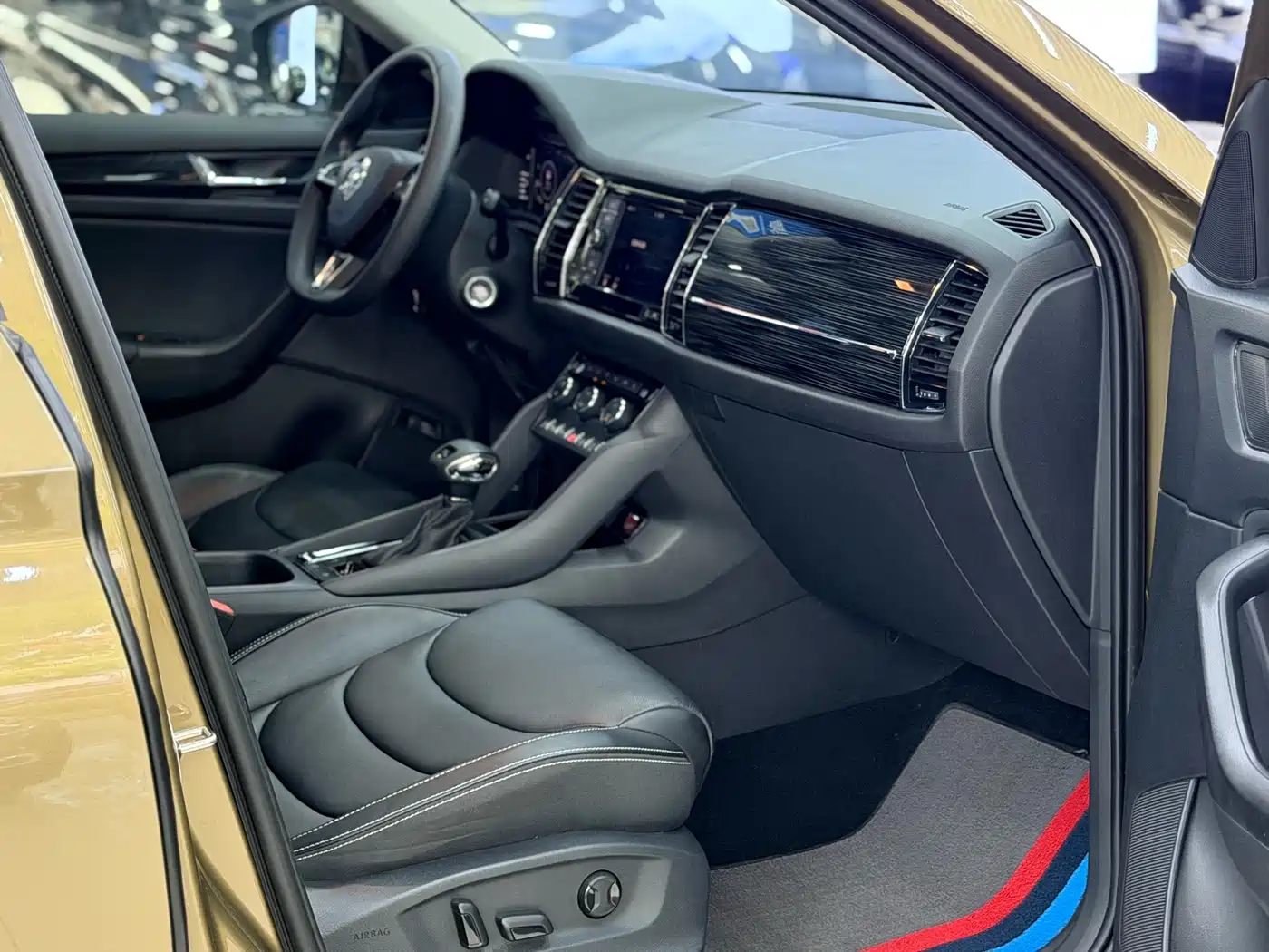 Škoda Kodiaq 2019 Facelift TSI330 7-Seater 2WD Luxury Premium Edition China V фото 11