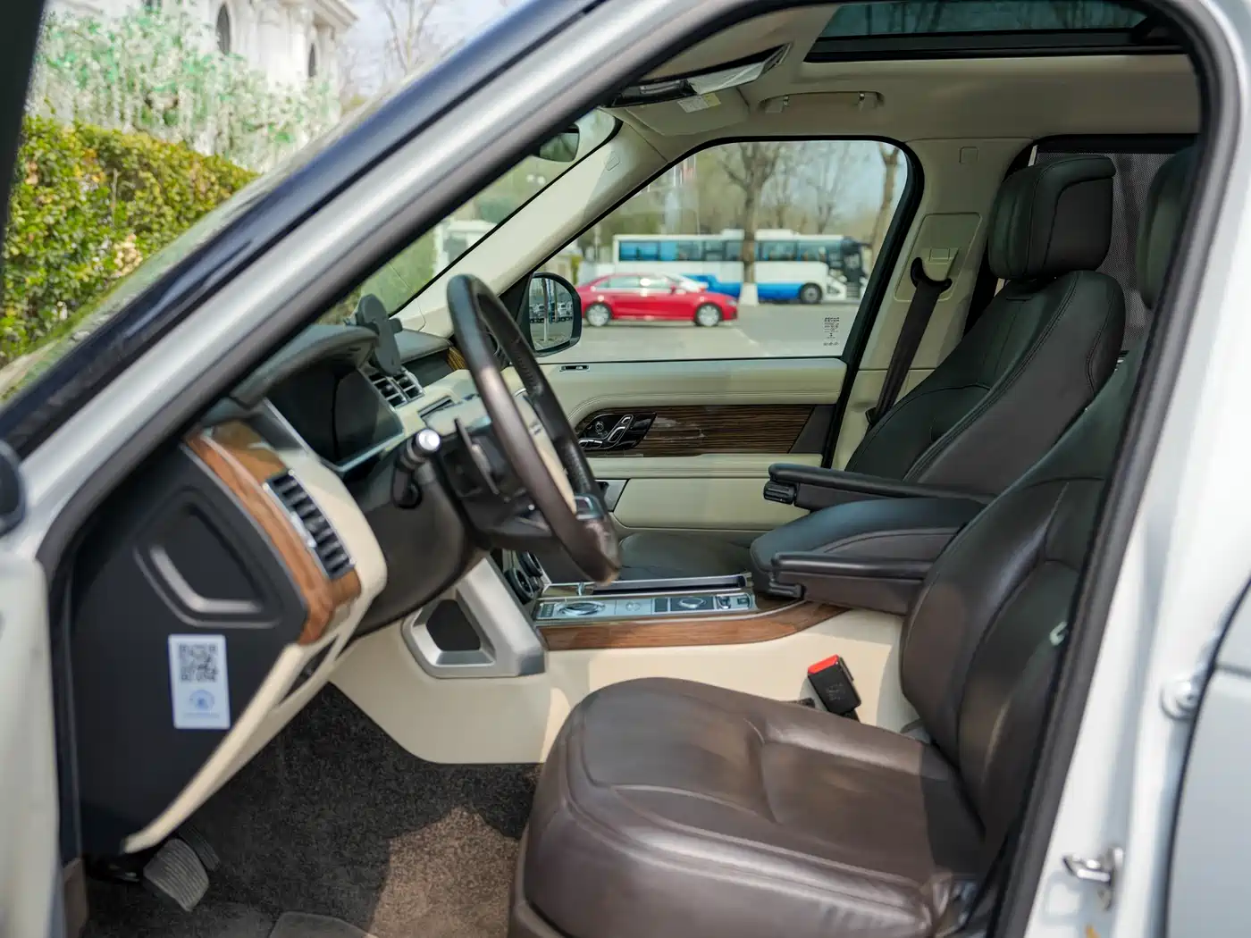Land Rover Range Rover 2018 3.0 SC V6 Vogue SE Genesis Extended Edition фото 25