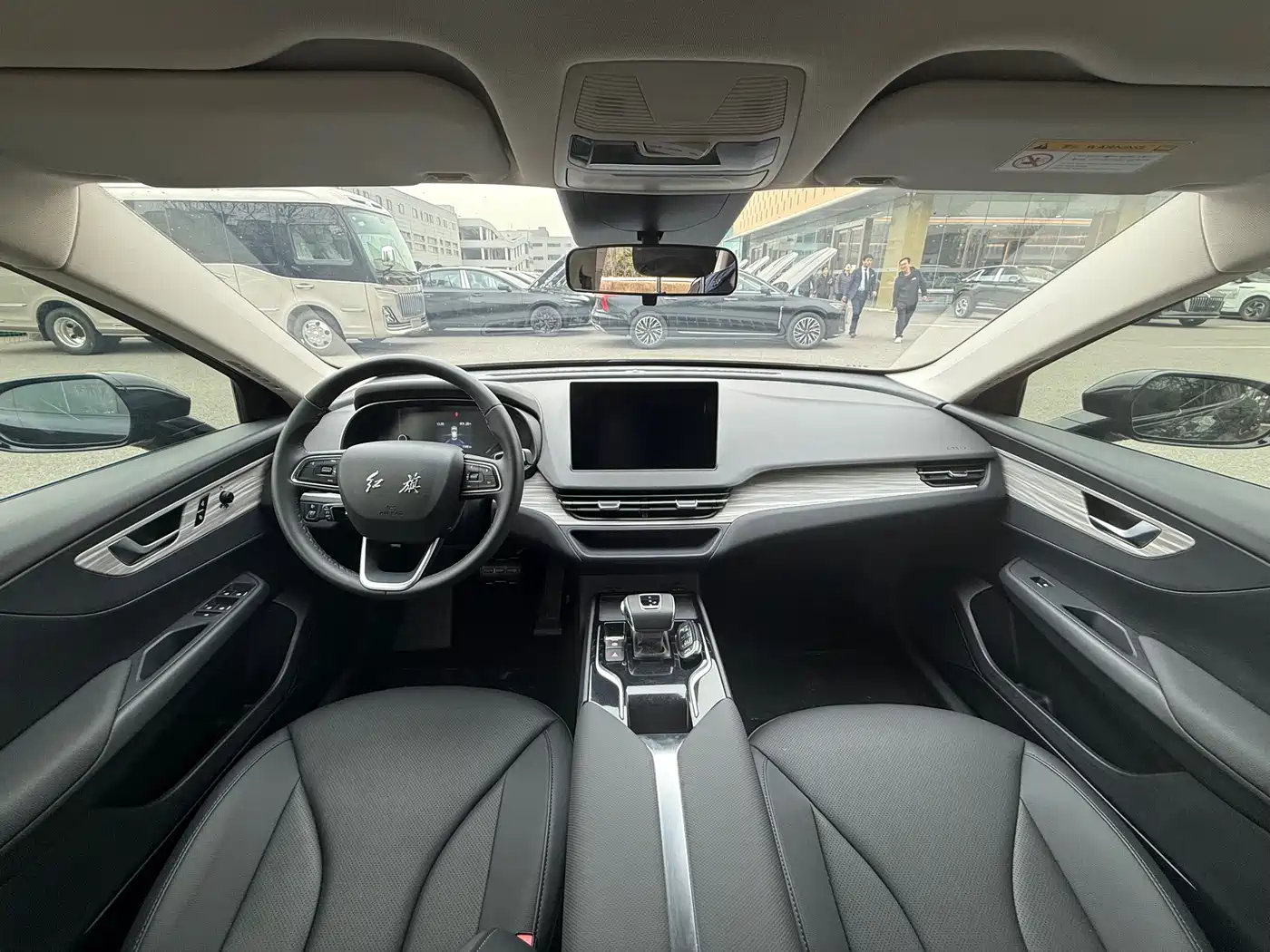 Hongqi HONGQI E QM5