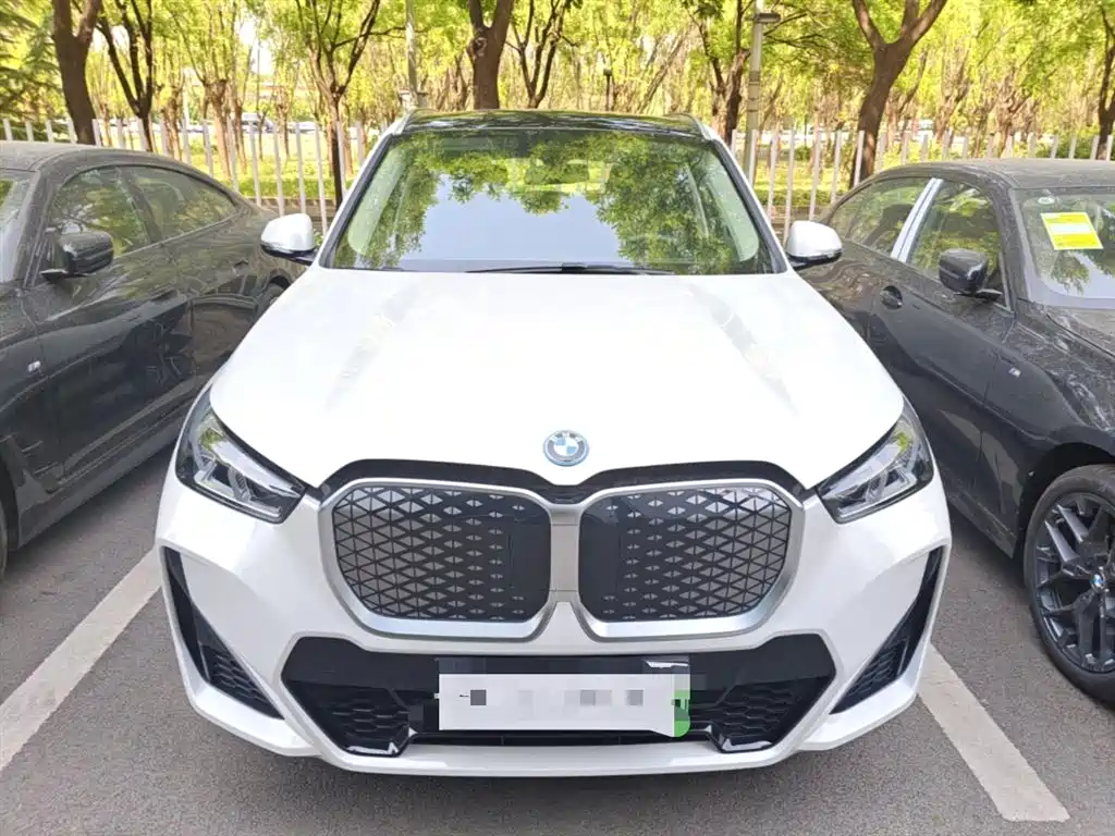 BMW iX1 2023 eDrive25L M Sport Package фото 5