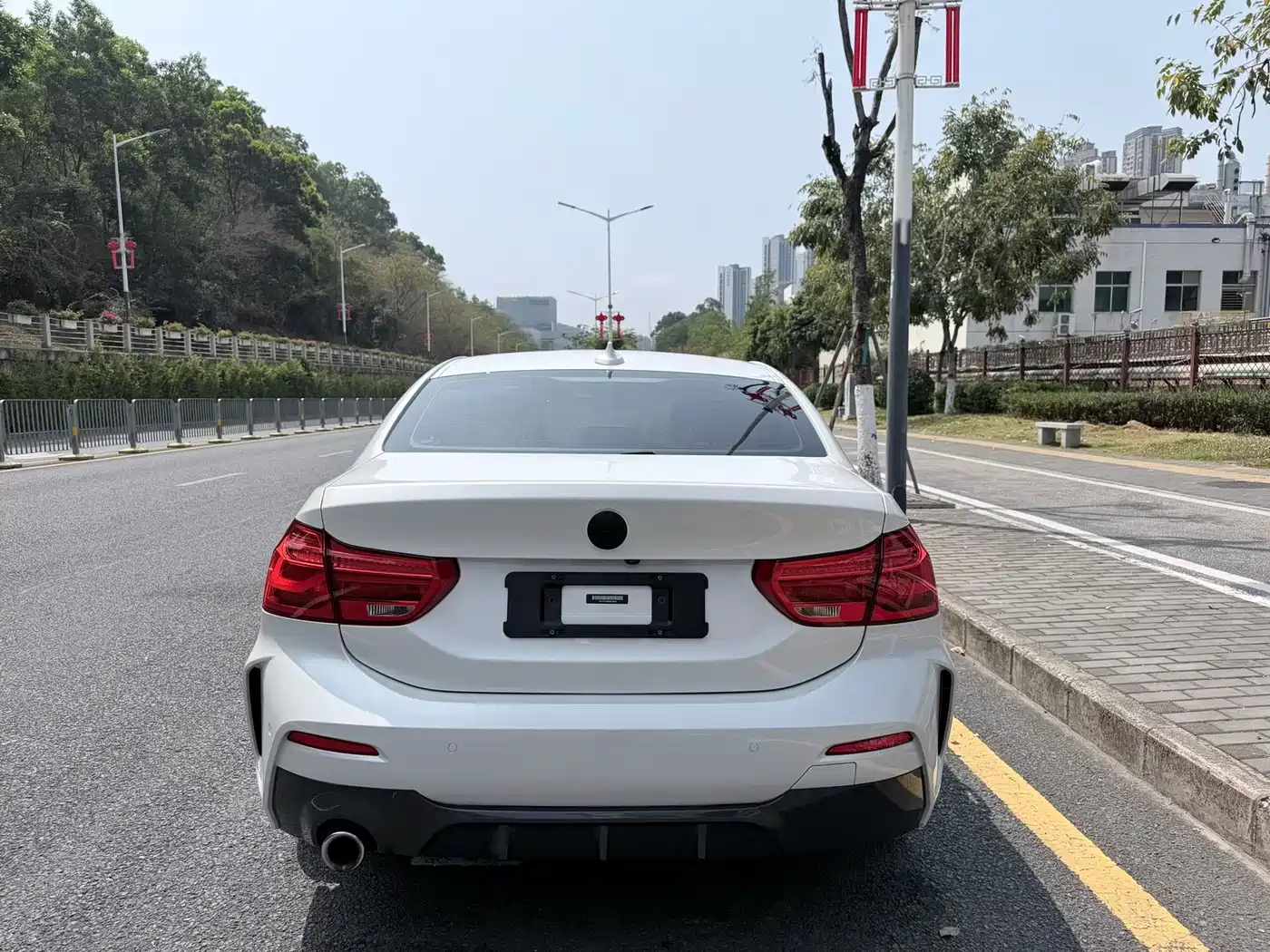 BMW 1 Series 2019 118i M Sport Package фото 9