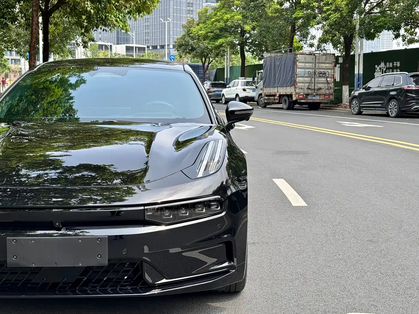 ZEEKR EXTREME KRYPTON 001