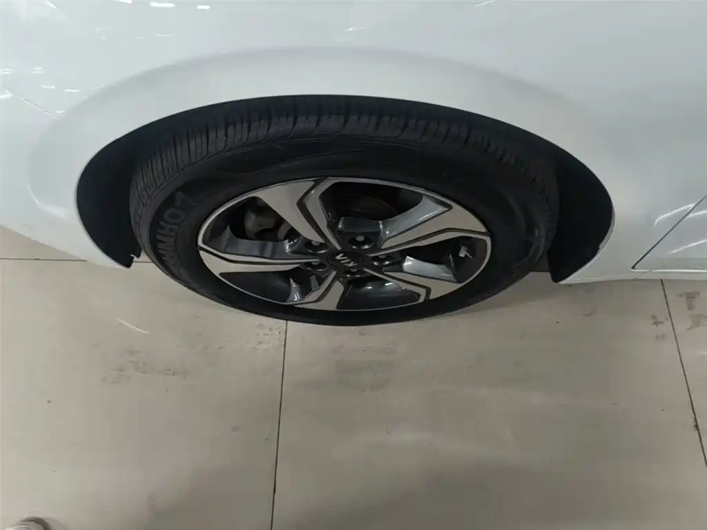 Kia K3 2019 1.5L CVT Smart Connect Edition фото 23