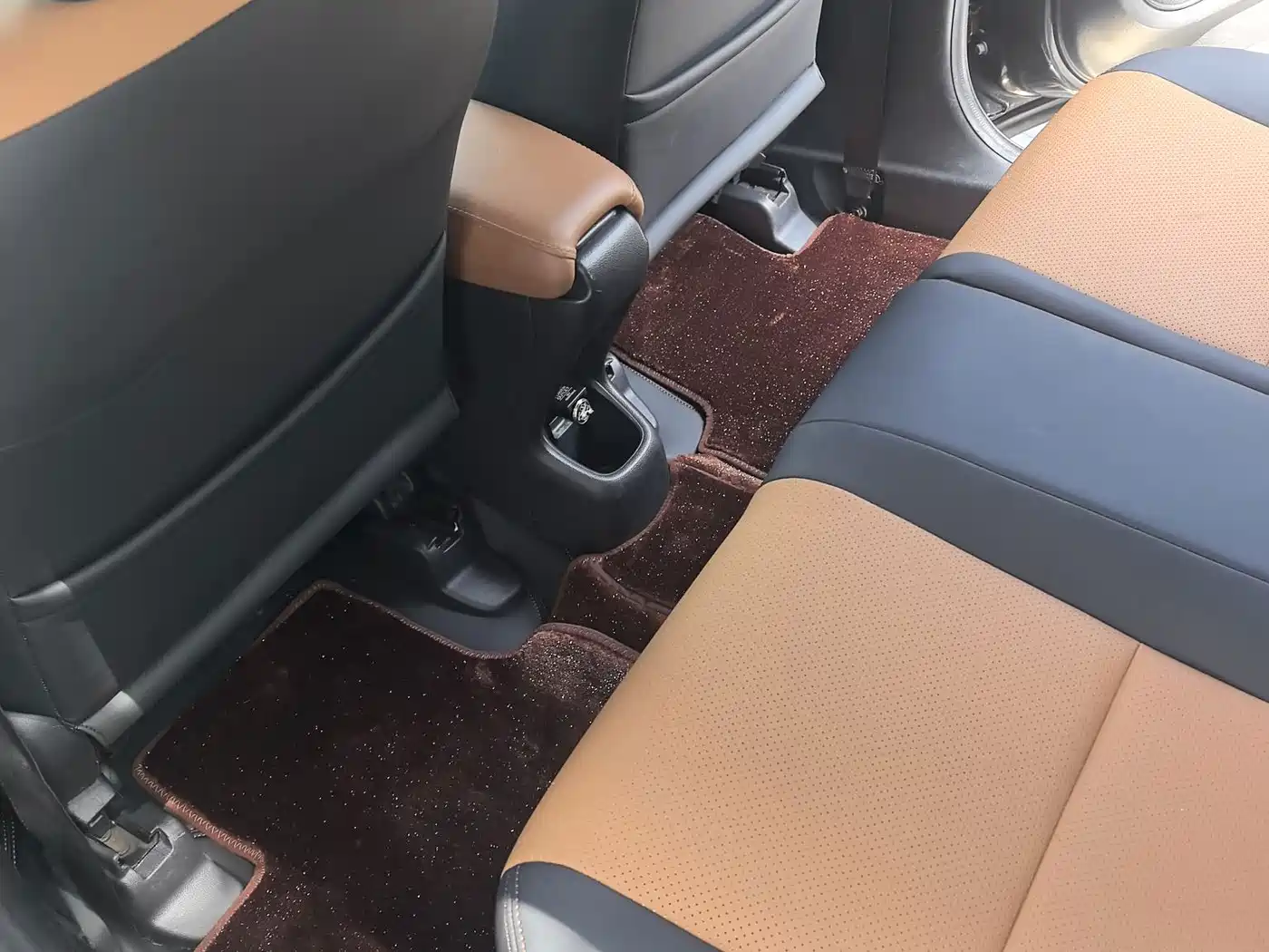 Honda Vezel 2016 2016 1.8L CVT 2WD Pioneer