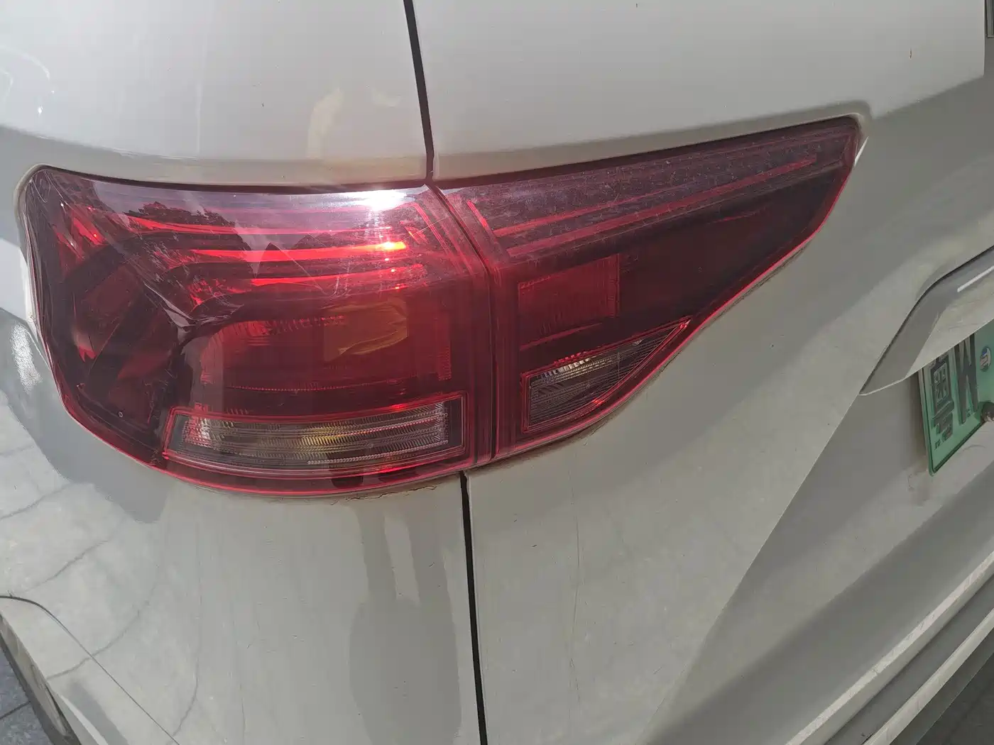 Link Tour Auto Lingtu E-M8 2024 2025 320km Luxury Edition 9-Seater