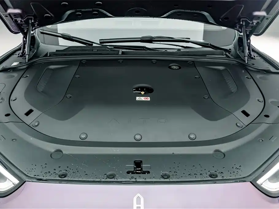 AITO Wenjie AITO M5 2025 Extended Range Ultra AWD фото 25