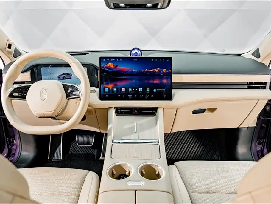 AITO Wenjie AITO M5 2025 Extended Range Ultra AWD фото 13
