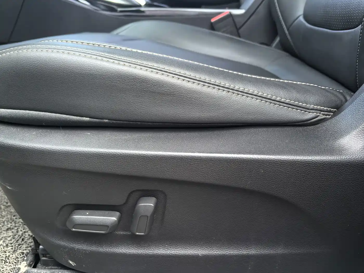 SAIC Maxus Maxus G50 2019 2019 1.5T Automatic Luxury Edition China V