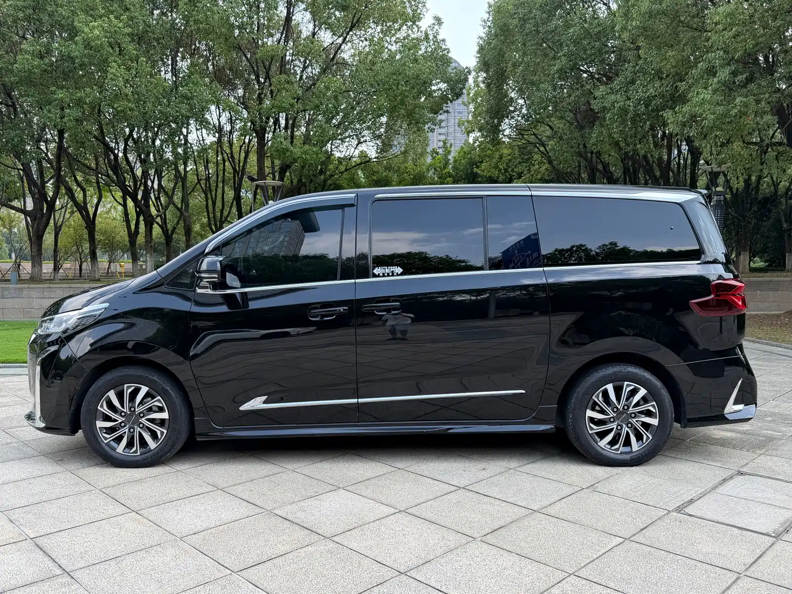 Фото 5 - Maxus G20