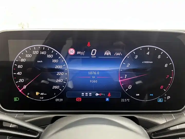 Mercedes-Benz C-Class 2024 C 260 L Night Edition Sport фото 5