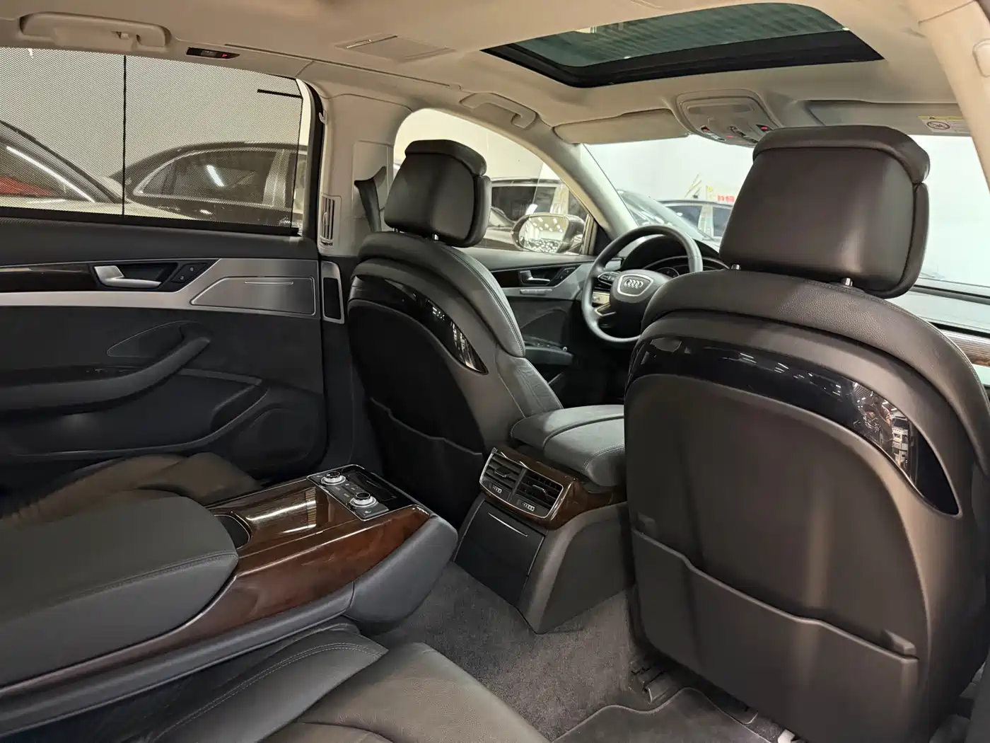 Audi A8 2016 A8L 45 TFSI quattro Comfort фото 21