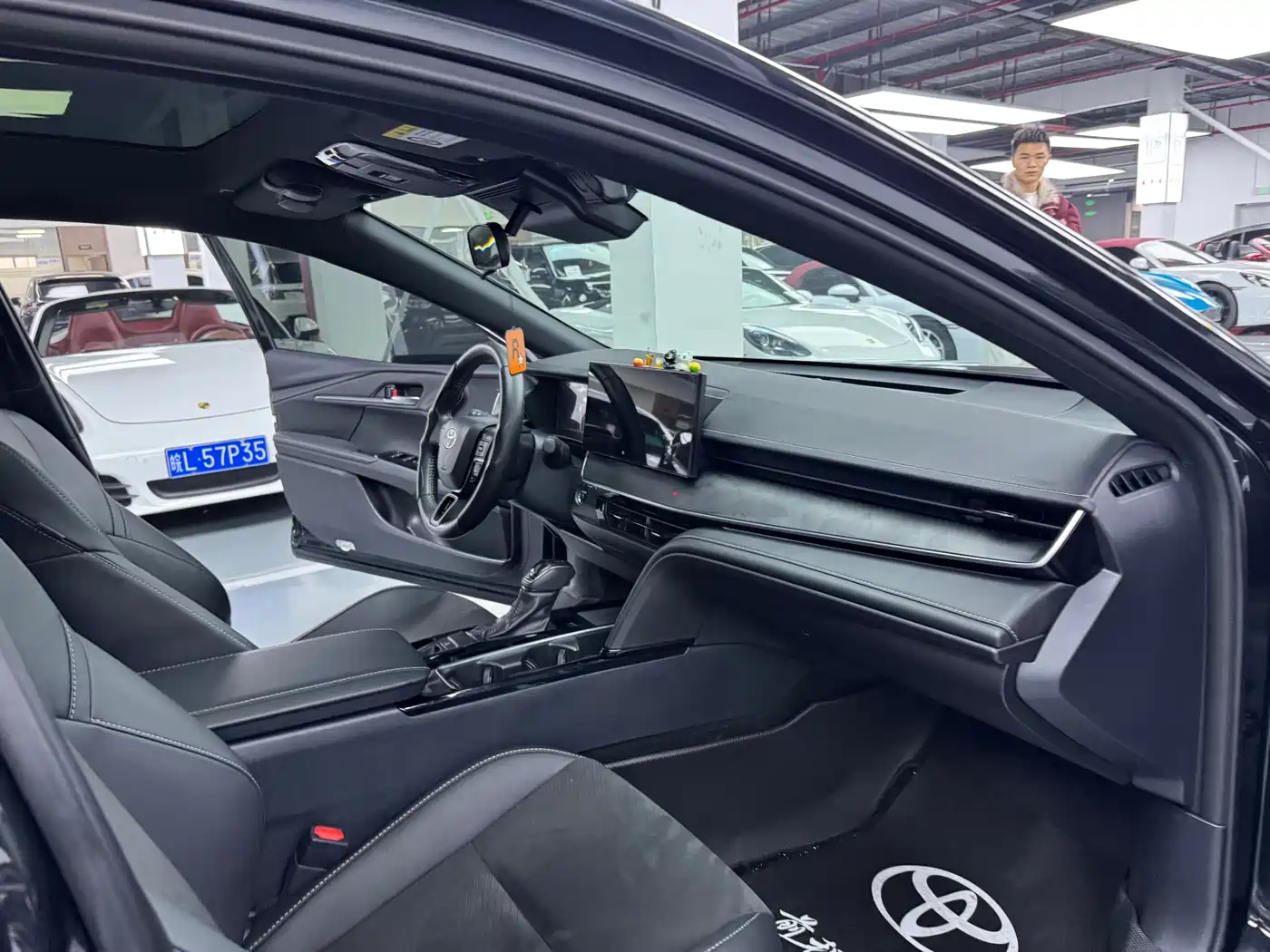 Toyota Camry 2024 Model Dual Hybrid 2.0HS Sport Edition фото 16