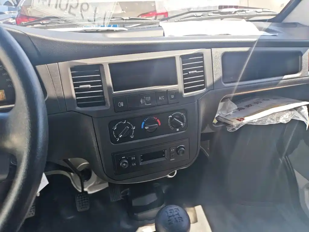 Wuling Motors Wuling Zhiguang 2026 2023 1.5L Utility 5/7-seater