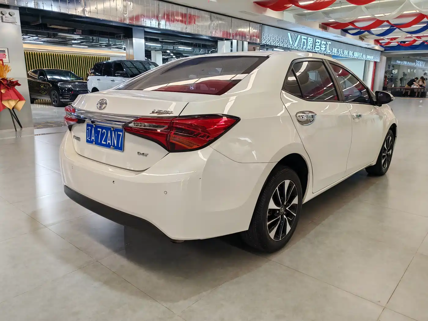 Toyota Levin 2018 185T CVT Premium Edition China V фото 6