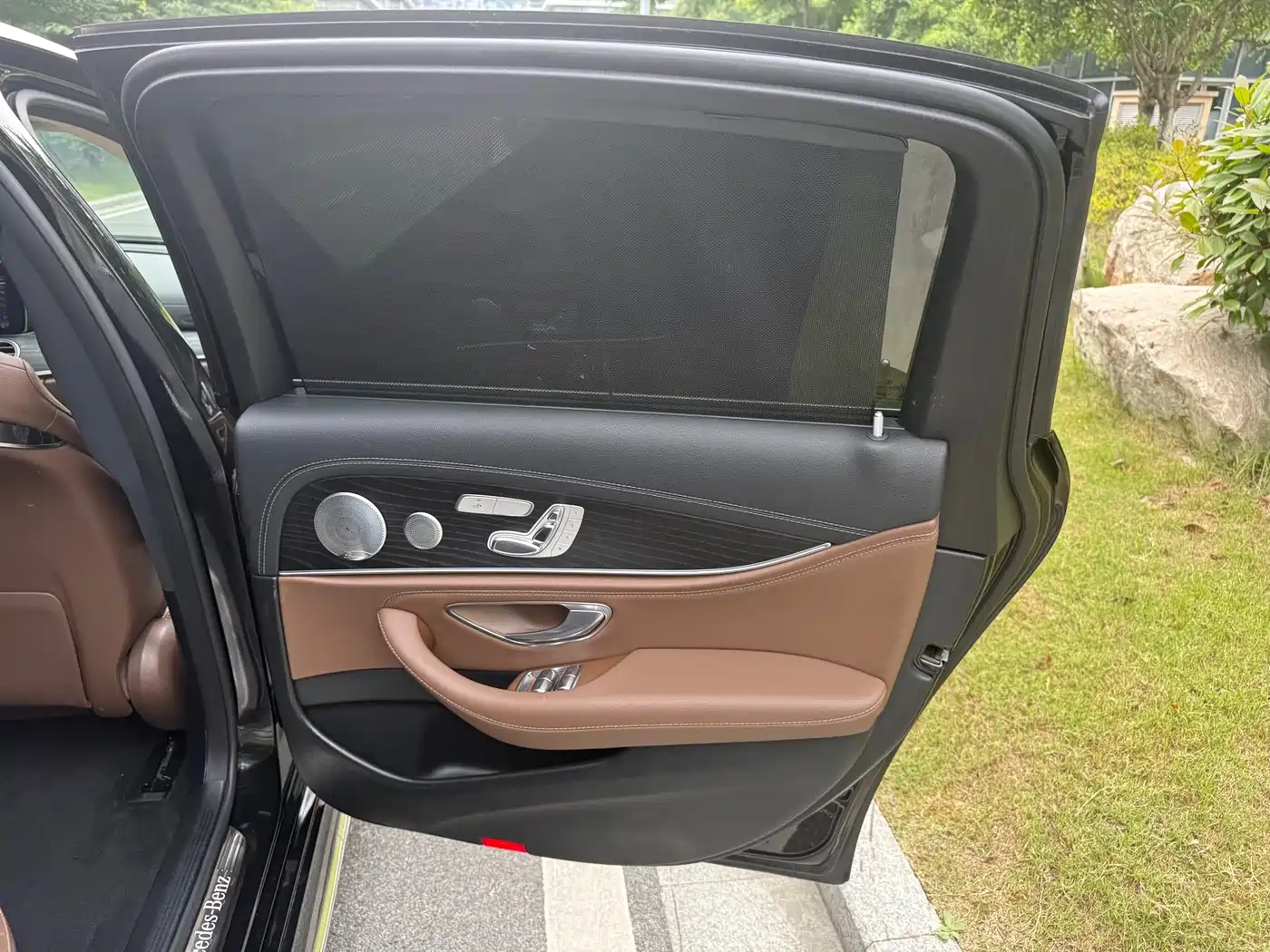 Mercedes-Benz E-Class 2019 E 300 L Sport Luxury фото 12