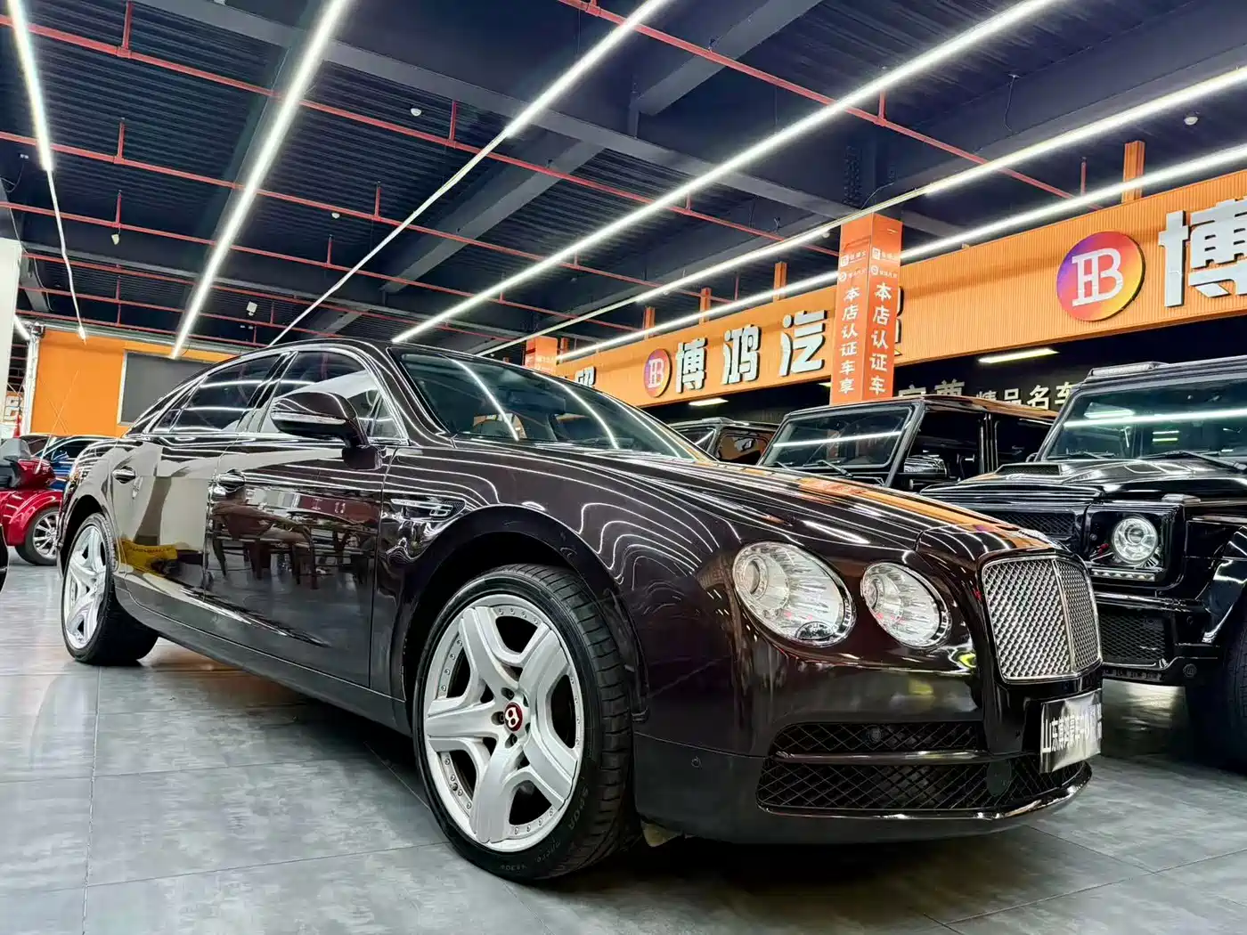 Фото 3 - Bentley Flying Spur