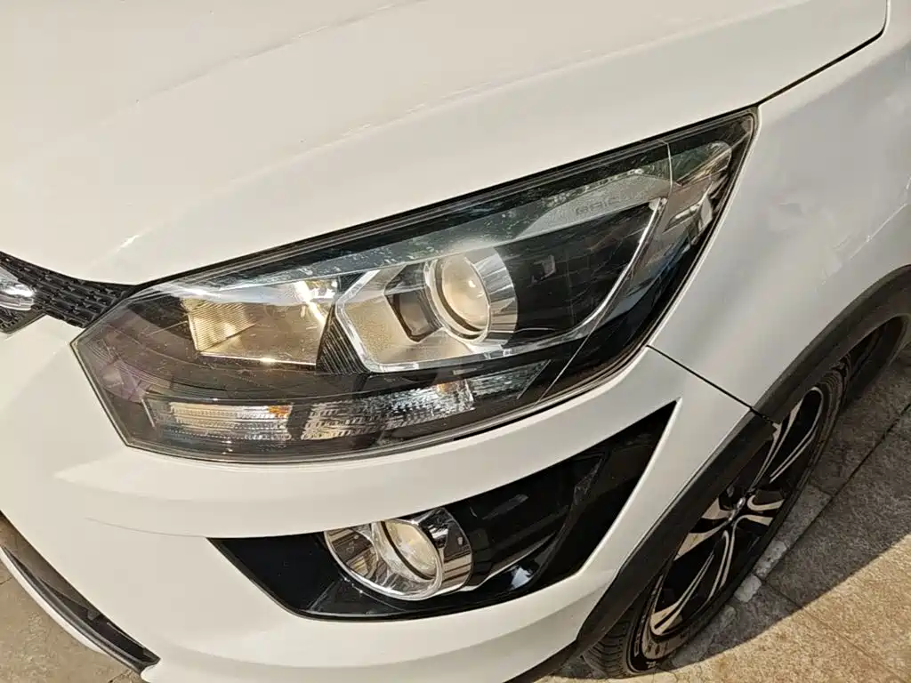 BAIC Senova X25 2016 2015 1.5L Automatic Elite
