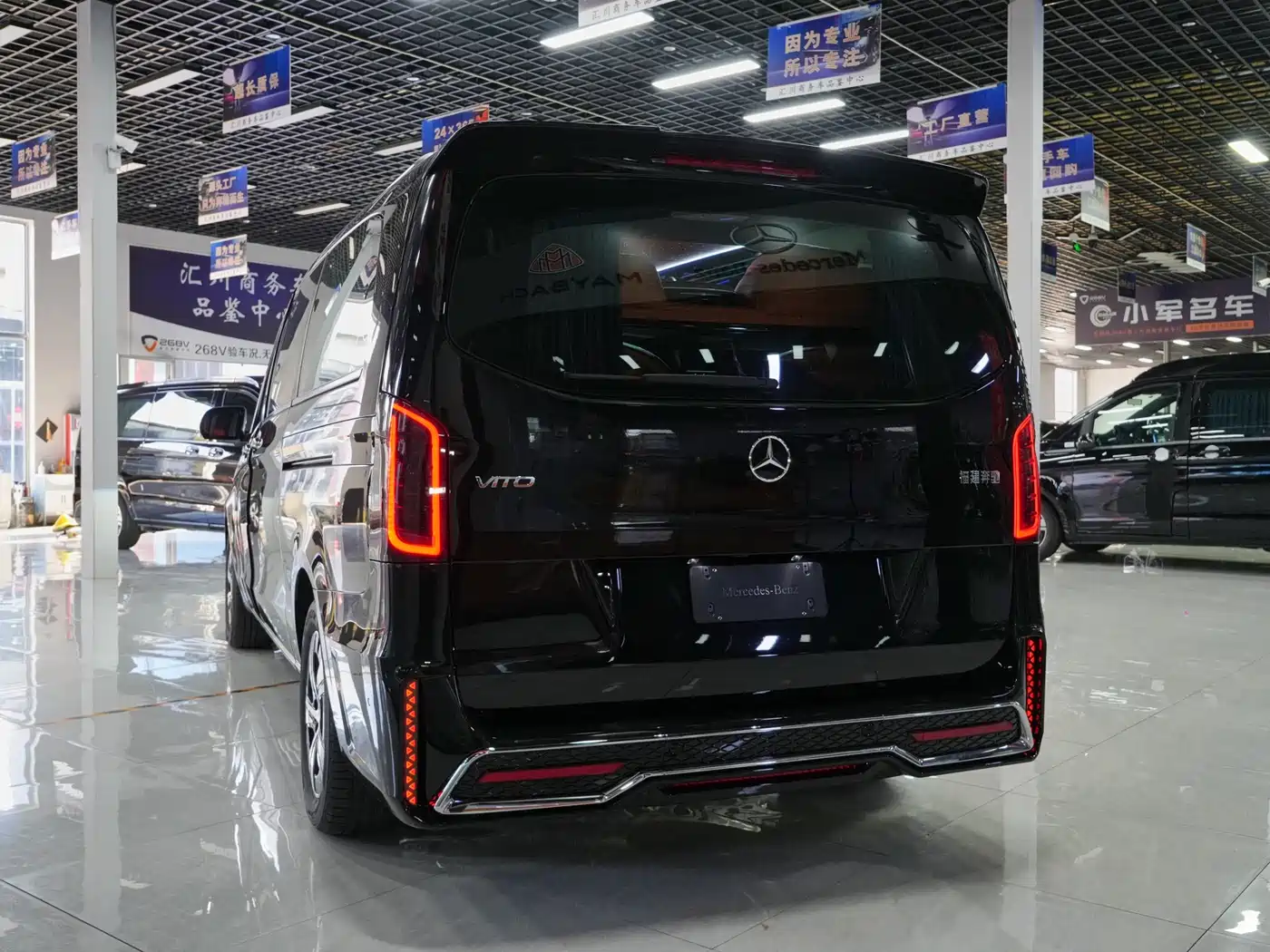 Mercedes-Benz Vito 2024 2.0T Business 7-Seater фото 17