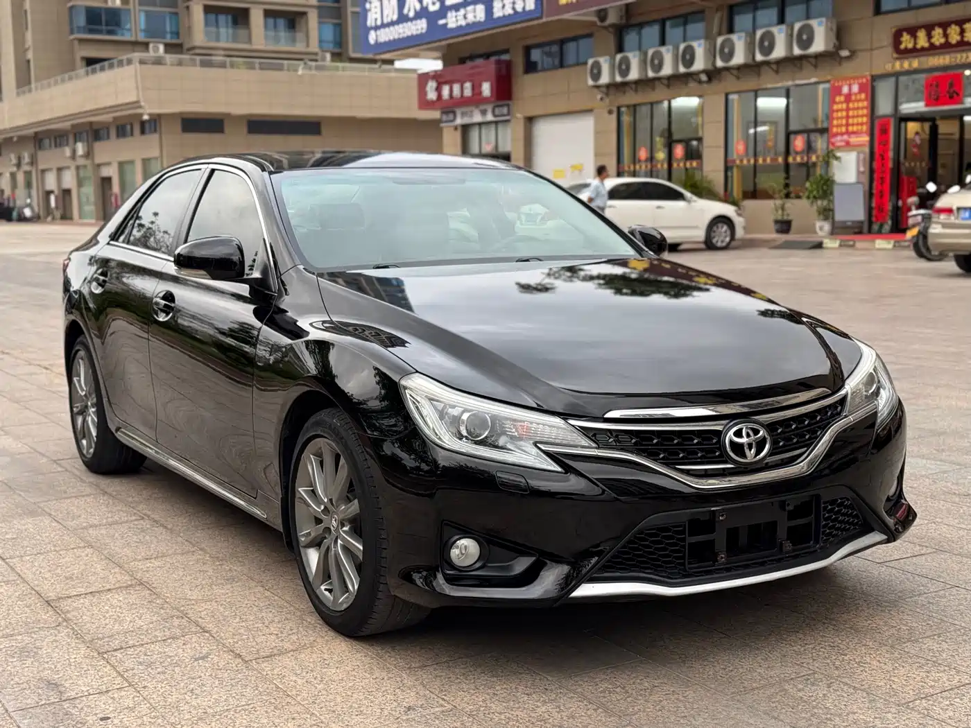Toyota Reiz 2016 2013 2.5V Premium Edition