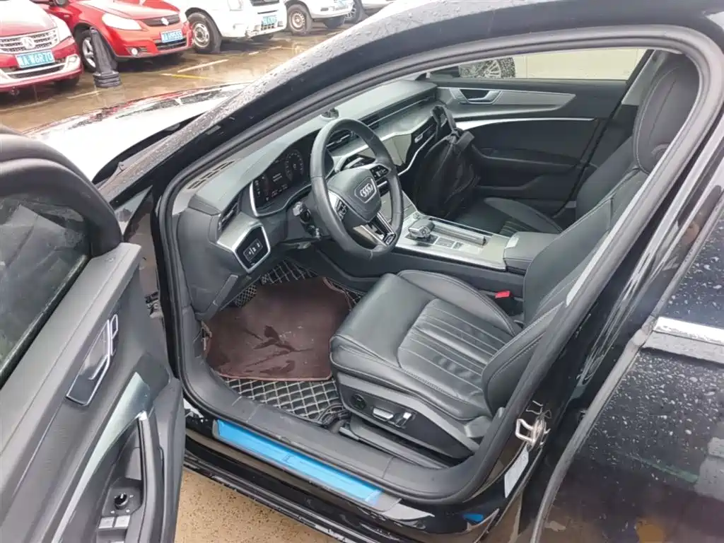 Audi A6L 2023 45 TFSI Premium Selection Dynamic фото 12