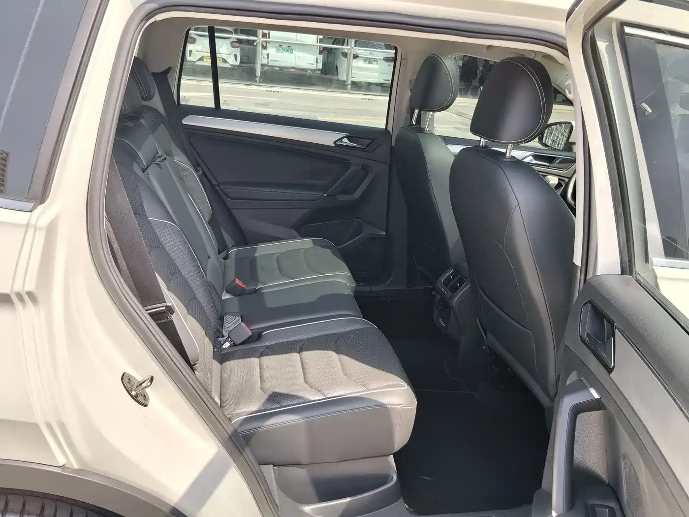 Volkswagen Tiguan L PHEV 2021 430PHEV Plug-in Hybrid Flagship фото 16