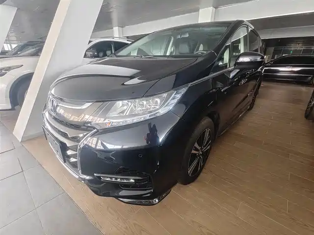 Honda Odyssey 2019 2.0L Sharp Ultimate Edition
