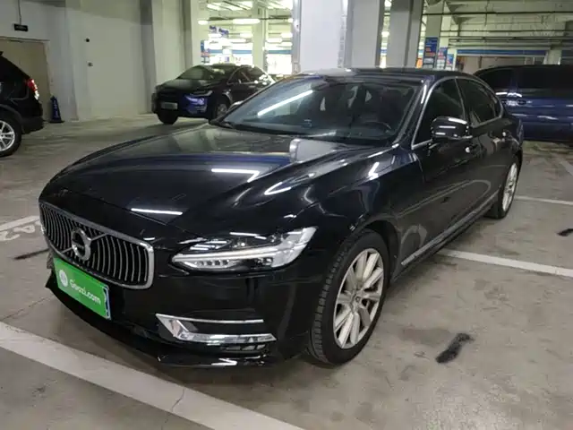 Volvo S90 2019