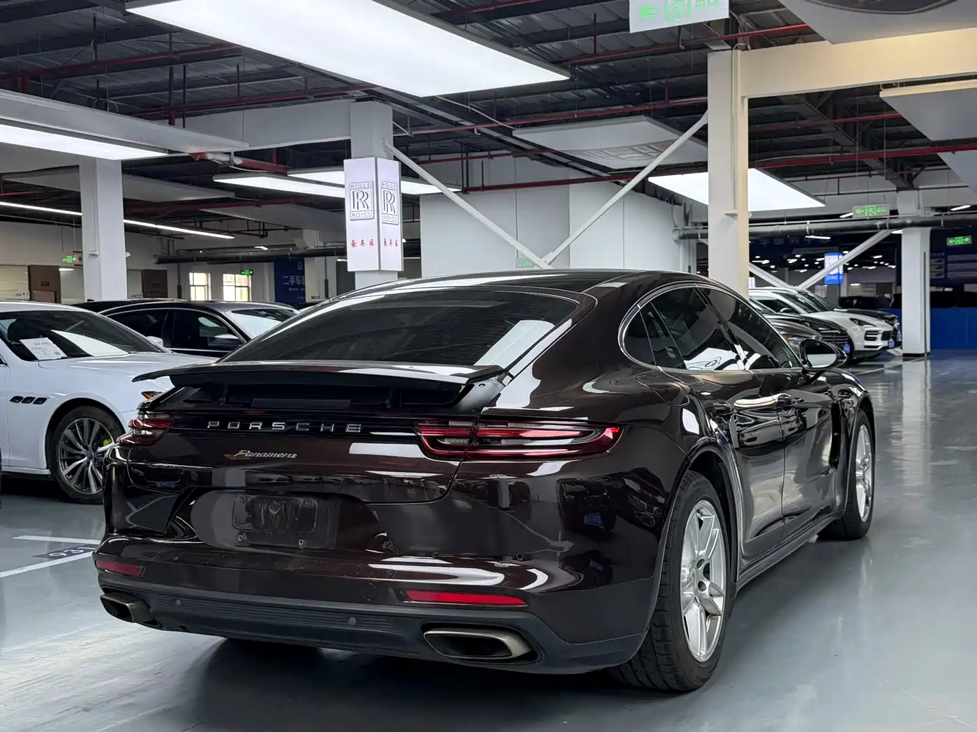 Porsche Panamera 2017 Panamera 3.0T фото 18